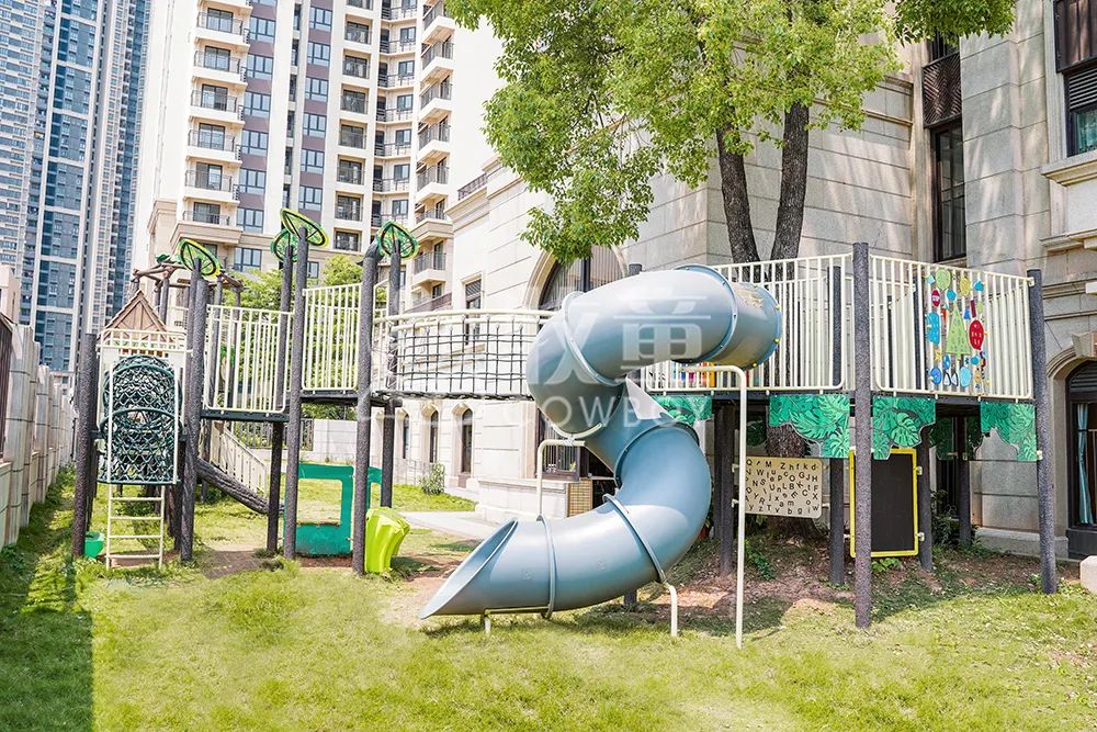 tree house playground 